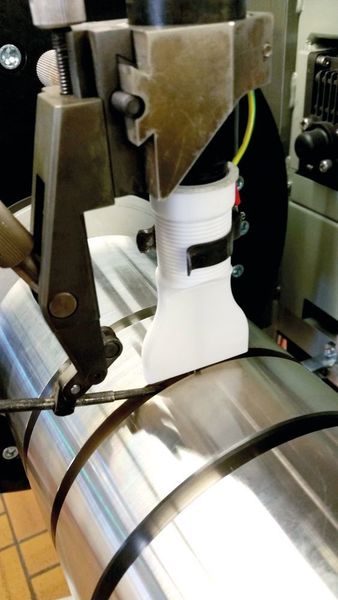 Durch die Schnabelform passt der Düsenkörper genau in die Schweißfuge. (Steinbach/Endress+Hauser Flowtech)
