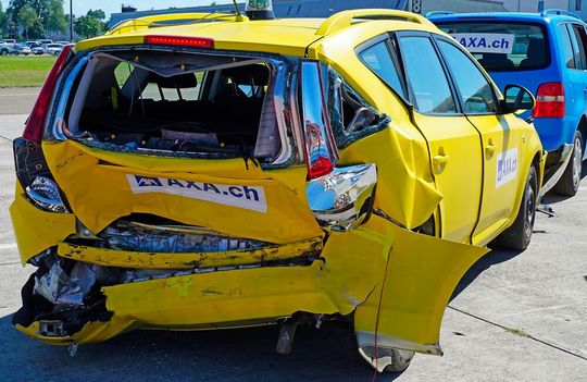 Bei einem Crashtest unterstützt die Analysesoftware X-Crash bei der Auswertung der Messdaten. Bei einem Crashtest unterstützt die Analysesoftware X-Crash bei der Auswertung der Messdaten.