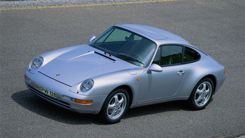 Ab 1993 ging Porsche mit der neuen 911-Generation 993 auf die Überholspur. (Bild: Porsche)