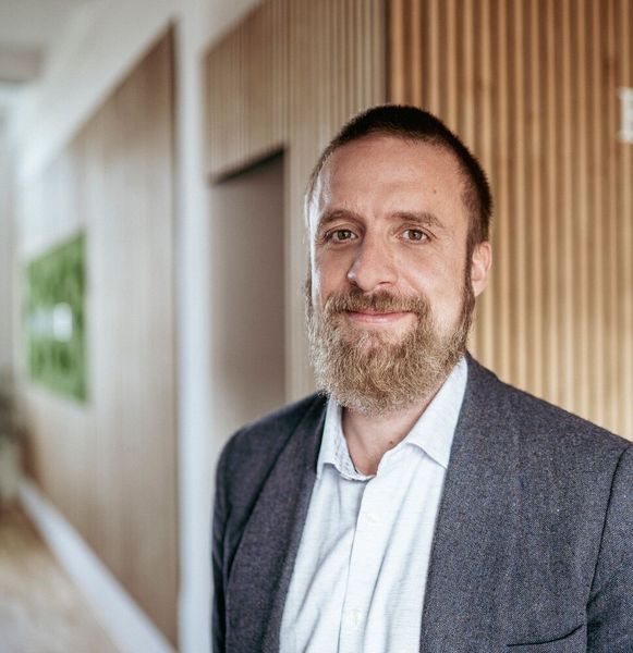 Markus Ewald vertritt Dunkelblau in München. (Bild: DUNKELBLAU)