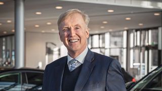 Heinz-Dieter Tiemeyer: „Bei den gravierenden Bewegungen im Markt, der sich fast täglich durch internationale Hersteller sowie internationale Automobilgruppen und Veränderungen bei den traditionellen Herstellern wandelt, benötigen die wichtigen Handelsgruppen eine relevante Größenordnung, um bei den Herstellern Gehör zu finden.“ (Bild: Tiemeyer-Gruppe)