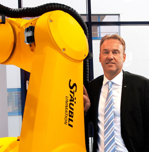 Dipl.-Ing. Gerald Vogt, Geschäftsführer Stäubli Robotics: „Unsere voll gekapselten Roboter setzen den Benchmark bei medizintechnischen Anwendungen.“ (Bild: Stäubli)