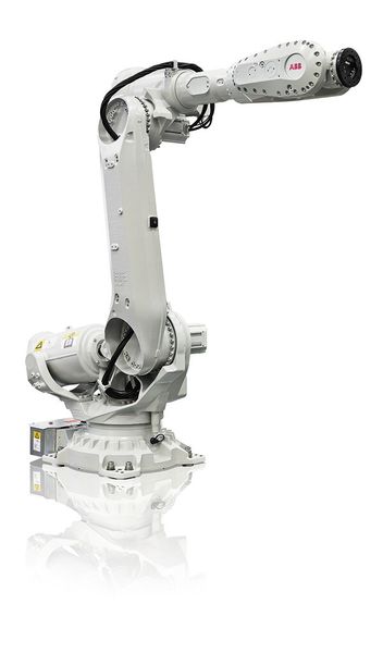 Früher galten Roboter vor allem als Arbeitsplatzvernichter. Dieses Bild hat sich mittlerweile gewandelt. Zudem sind die heutigen Roboter weiss. (Bild: ABB)
