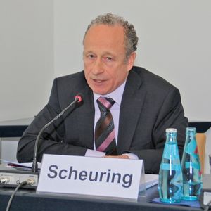 „Uns freut besonders, dass nicht nur die Zahlen stimmen, sondern offensichtlich auch die Qualität der Veranstaltung von allen Teilnehmern als sehr gut wahrgenommen wurde“, sagte Dr.-Ing. Thomas Scheuring, Dechema-Ausstellungs Geschäftsführer, in einer ersten Einschätzung.