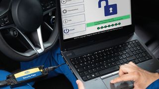 Magneti Marelli hat einen "Adapter" entwickelt, mit dem Werkstätten die "Diagnosesperre" von Fiat Chrysler öffnen können.  (Bild: Magneti Marelli)