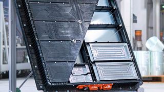 Das Batteriepack „Horizon“ von Kautex besteht nicht aus Stahl oder Aluminium, sondern aus Kunststoff. (Bild: Kautex)