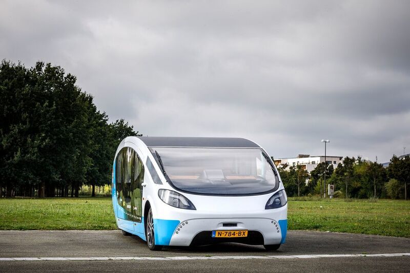 Das Stella Vita: ein mit Photovoltaik-Paneelen bestücktes vollelektrisches Experimentalfahrzeug.  (Renault)