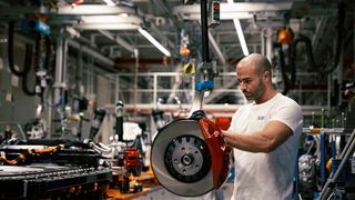 Die Management- und IT-Beratung MHP hat gemeinsam mit der Ludwig-Maximilian-Universität München das „Industrie 4.0 Barometer 2023“ veröffentlicht. (Bild: AUDI AG)