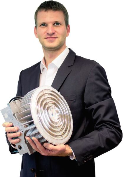 Christoph Reinke, Geschäftsführer der RBC GmbH aus Heidelberg, die vom Wilsmann-Nova-Projektteam mit der Realisierung eines nachhaltigen und ganzheitlichen Lichtkonzepts beauftragt wurde, ist von den energiesparenden LED-Leuchten von LG überzeugt. (Bild: LG Lighting)