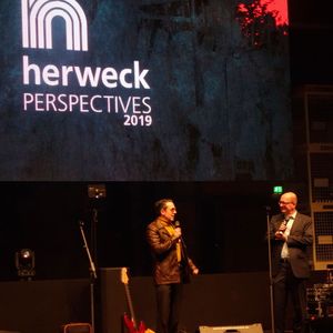 Jörg Herweck und Dieter Philippi eröffnen die Abendveranstaltung...
