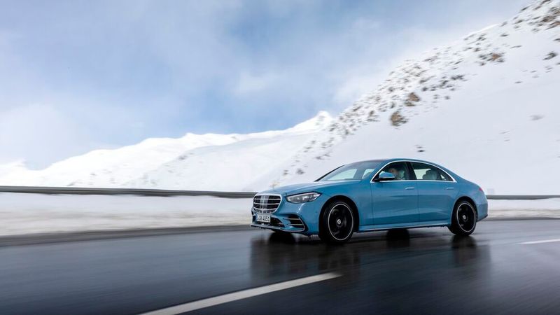 Wird von Deutschland nach China importiert: Die Mercedes S-Klasse mit langem Radstand.(Bild:  Mercedes-Benz)