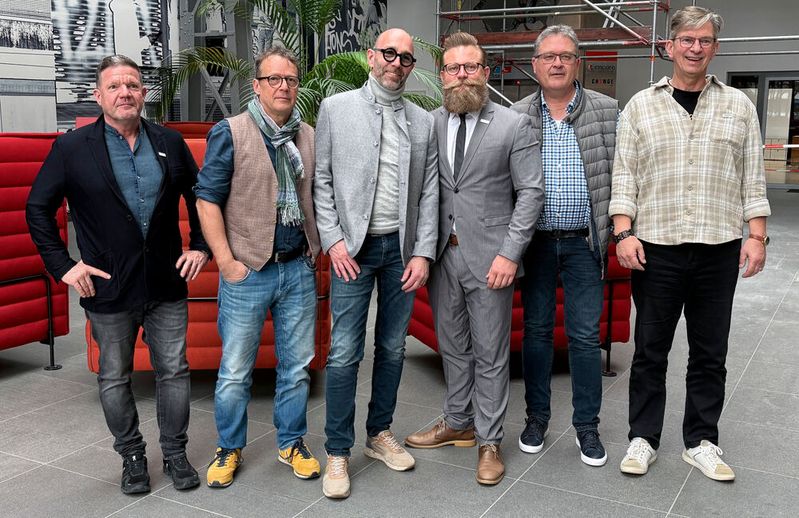 Der neugewählte BFL-Vorstand: Andreas Lau, Martin Bereiter, Alexander Wollmann, Steven Didssun, Arno Knöpfle, Kay Dähn (v.l.n.r.)(Bild:  BFL)