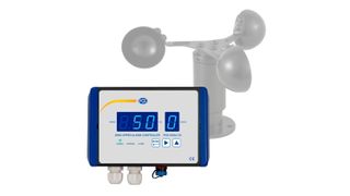 Einen Vor- und einen Hauptalarm: Das Windmessgerät von PCE lässt sich dort einsetzen, wo Wind im Spiel ist. Weitere angeschlossene Geräte lassen sich steuern. (PCE Deutschland )