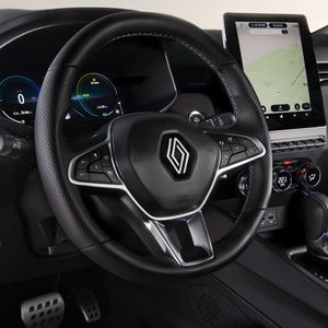 Innen geht es digital her.(Bild:  Renault)