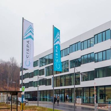 Das Cispa und einige seiner Forscher unterliegen dem Verdacht, sensible Daten an China übermittelt zu haben. Der Bund und das Saarland haben nun einen Sonderprüfer bestellt, um die Sachlage zu checken. (Bild: dpa / O. Dietze)