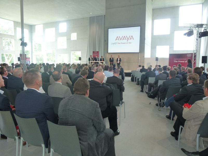 Im architektonisch exzentrischen Sanaa-Gebäude fanden die Keynotes statt. (Bild: VIT)