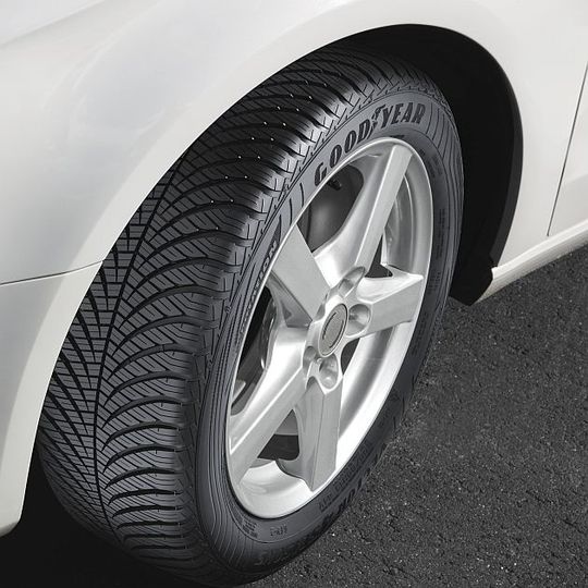 Überzeugender Einstand: Der neue Goodyear Vector 4S gewinnt den „Auto-Bild“-Vergleichstest.(Foto:  GDTG)
