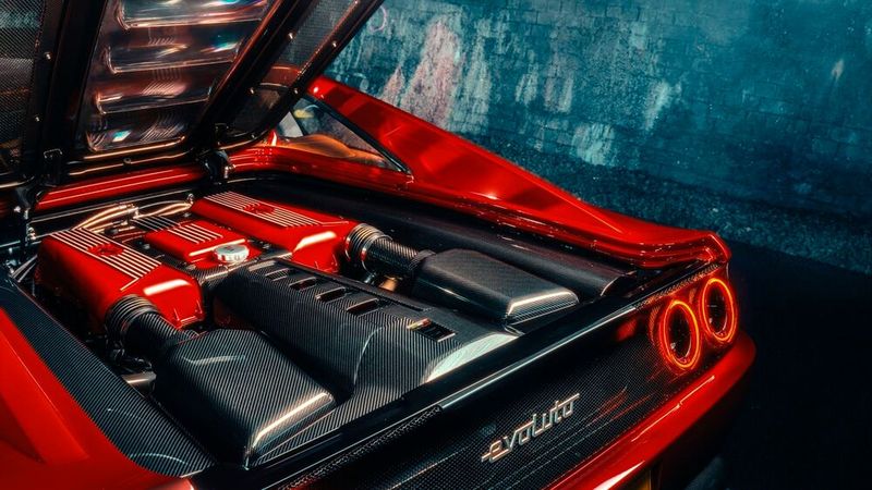 Evoluto setzt bei seinem Restomodprojekt auf reichlich Carbon. (Bild: Evoluto Automobili)