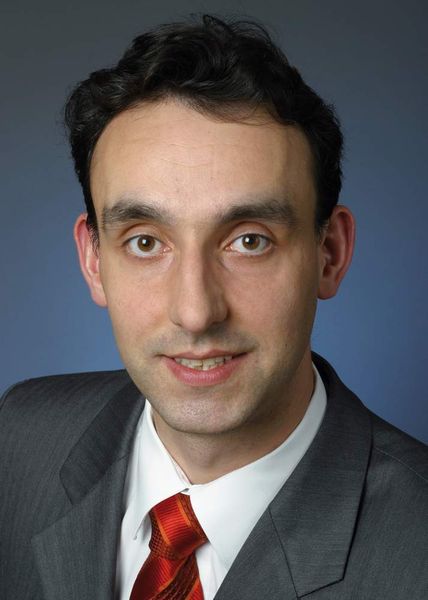 Andreas Beyerle-Köster, Director Strategic Business Development des Geschäftsbereichs Full Service bei ABB Automation: „Outsourcing sollte nicht als klassische Kunden-Lieferanten-Beziehung, sondern als Partnerschaftsmodell verstanden werden, in dem beide Partner gemeinsam zu erreichende Ziele vereinbaren.“ Bild: ABB Automation (Archiv: Vogel Business Media)