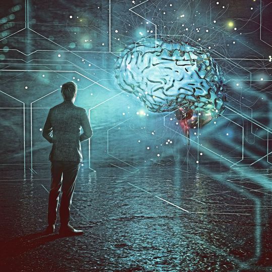 Die Künstliche Intelligenz (KI) ist das Gehirn des Digitalen Zwillings. Sie macht aus den gesammelten Daten wertvolle Erkenntnisse, die Unternehmen für nachhaltige Verbesserungsmaßnahmen nutzen können.(Bild:  lassedesignen - stock.adobe.com)