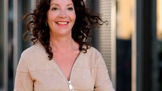 Für Claudia Fischer ist Verkauf ein People Business: „Auch wenn der Käufer die harten Fakten prüft, kommt es auf den Verkäufer an.“ (Bild: Claudia Fischer)