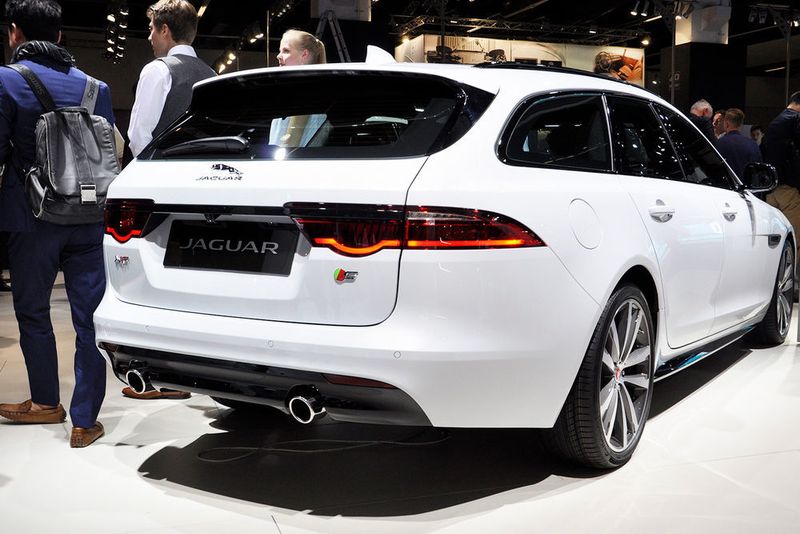Viel Platz für Gepäck: Jaguars XF gibt es künftig wieder als Kombiversion Sportbrake. (Schreiner / »kfz-betrieb«)