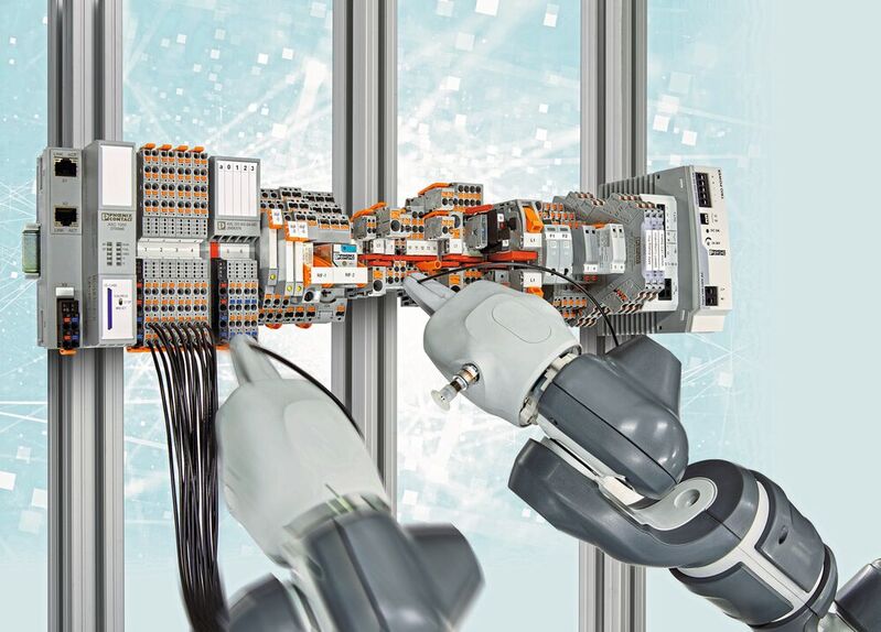 Bild 4: Für die robotergestützte Verdrahtung trägt das Clipx-Konzept dazu bei, die stetig steigende Anzahl an Schaltschränken schnell, fehlerfrei und wirtschaftlich zu produzieren.