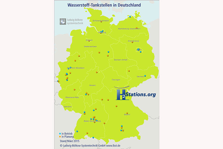 In Deutschland sind 17 Wasserstoff-Tankstellen öffentlich nutzbar und weitere 34 sind in Planung. (Foto: LBST)