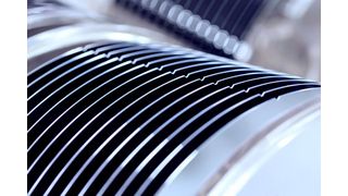 Siltronic aus München verarbeitet Siliziumwafer (Bild) zu Computerchips. Hier gibt das Unternehmen angesichts der hohen Nachfrage einen Einblick in seine Lage und eine kleine Prognose für das vor uns liegende Jahr ... (Bild: Siltronic)