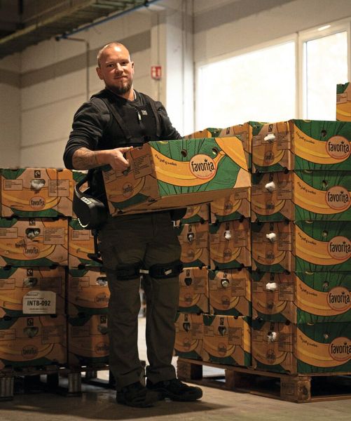 Das Apogee ULTRA ist mit 36 Kilogramm Hebeunterstützung das bislang stärkste und intelligenteste Exoskelett des Berliner Unternehmens. (Bild: German Bionic)