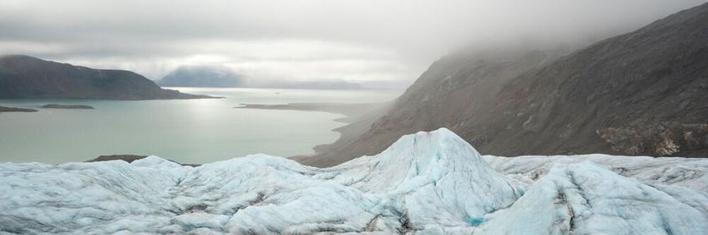Das Klima in Spitzbergen erwärmt sich siebenmal schneller als im Rest der Welt, was zu einem raschen Rückgang der Gletscher führt.(Bild:  © James A. Bradley)