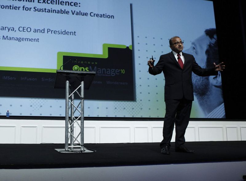 Sudipta Bhattachary, CEO und Präsident von Invensys Operations Management, betont in seinem Vortrag, dass zum Erreichen von Operational Excellence die Echtzeitfähigkeit eine bedeutende Rolle spielt.  (Bild: IOM)