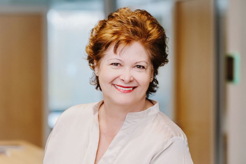 Annett Heilmann è Key Account Manager per la sterilizzazione a radiazioni presso BGS Beta-Gamma-Service.(Bild:  BGS/Lina Sommer)