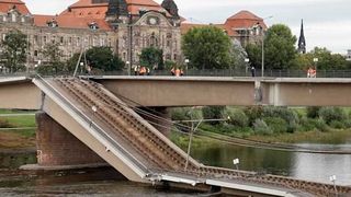 Viele Milliarden nötig! Dass die deutsche Infrastruktur am Boden ist, beweist eindrücklich der Einsturz der Carolabrücke in Dresden. Doch nicht nur Straßen und Brücken und Bahn sind am Ende. Auch die Energie- und Kommunikationsnetze seien fällig. Experten empfehlen Privatinvestoren. (Bild: P. Fellermeier)