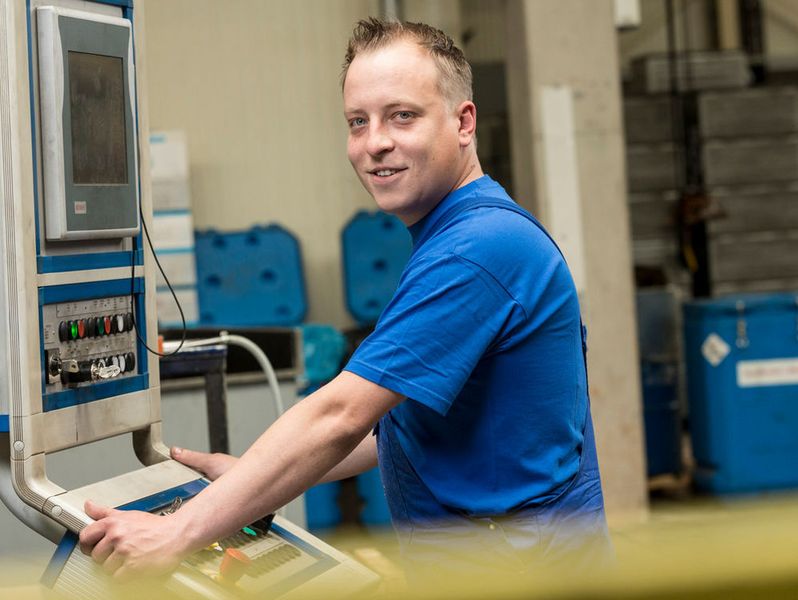 Einblick in die Produktion bei Feintool. (Feintool)