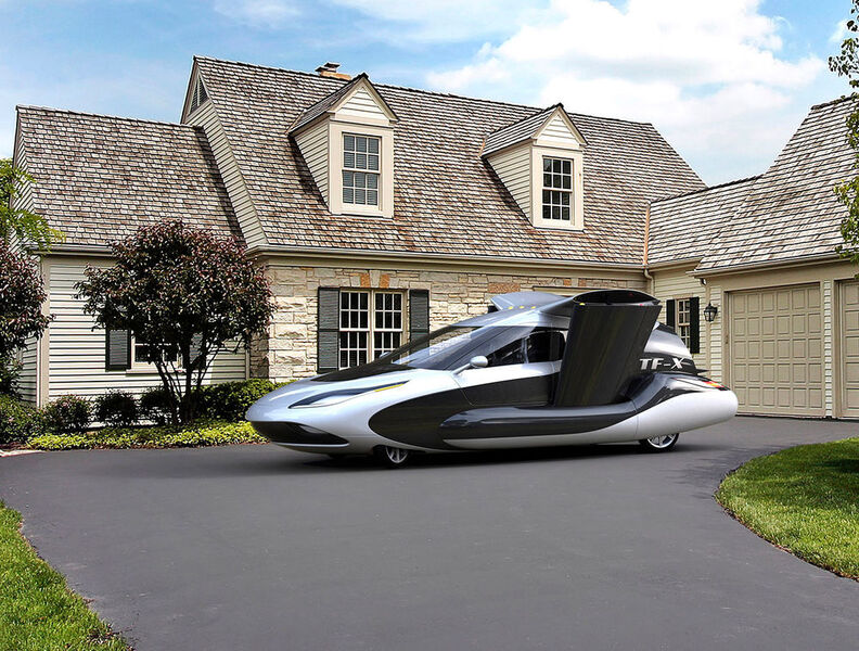 Bereits 2009 stellte das amerikanische Unternehmen Terrafugia ein Modell vor, und seit zwei Jahren ist das fliegende Auto in den USA für jedermann zu erwerben. Kostenpunkt: 280.000 Dollar.  (Terrafugia)