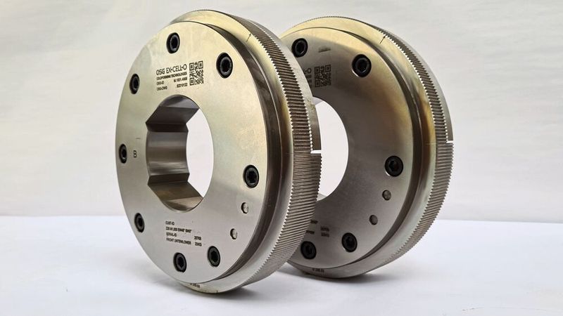 Das zum Patent eingereichte dreigeteilte Rundwerkzeug wird mittlerweile bei einem großen namhaften deutschen Automobilhersteller erfolgreich in der Produktion eingesetzt.  (Bild: OSG Excello)