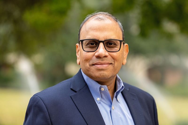 Author Rahul Garg is Vice President in the Industrial Machinery segment at Siemens Digital Industries Software. He is responsible for defining and implementing key strategic initiatives and solutions as well as global business development. (Image:Siemens)