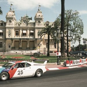 Das Wettbewerbsfahrzeug für den Renneinsatz erreichte sogar 346 kW/470 PS. (Bild:  BMW)