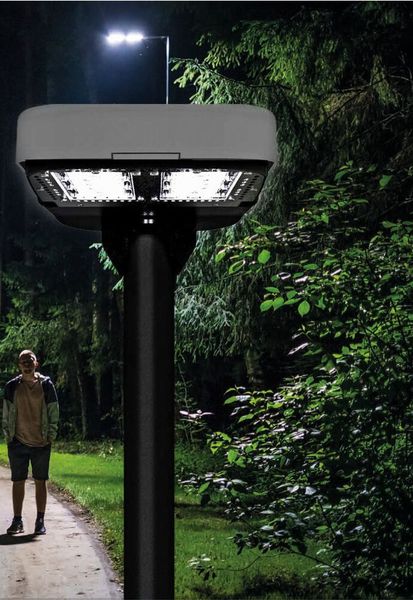 Televes (Halle 4.0, Stand D49): Die nachhaltige, robuste und komfortabel zu installierende Leuchtkörperserie Cies wird Ihnen in neuen Varianten sowie mit Zubehör und Farben gezeigt. Des Weiteren können Sie sich die speziell für Fußgängerüberwege entwickelte Cies Crosswalk ansehen. Das ist nicht alles: Die Samil-Leuchten bestehen ebenfalls aus technischem Polymer und vereinen modernes Design mit technologischer Exzellenz und die Arousa-Serie ist zusätzlich als Mastleuchte verfügbar. Die Serie zeichnet sich durch eine Vandalismus-Prophylaxe und eine besonders hohe Resistenz gegenüber Umwelteinflüssen und Korrosion aus. (Bild: Televes)