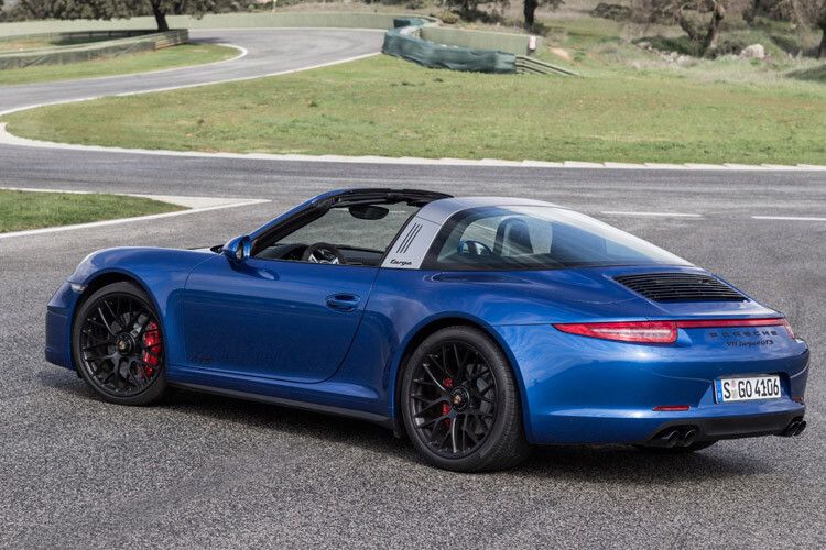 Der Preis ist jedoch ordentlich: 137.422 Euro sind für den Sportler fällig. (Foto: Porsche)