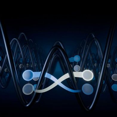 Im Swap-Gatter werden benachbarte Qubit-Zustände (blau und beige) miteinander vertauscht. Die Qubits bestehen aus kalten Atomen, die in einem künstlichen Kristall aus Laserlicht gefangen sind. (Bild: Mika Blackmore-Esslinger / ETH Zürich)