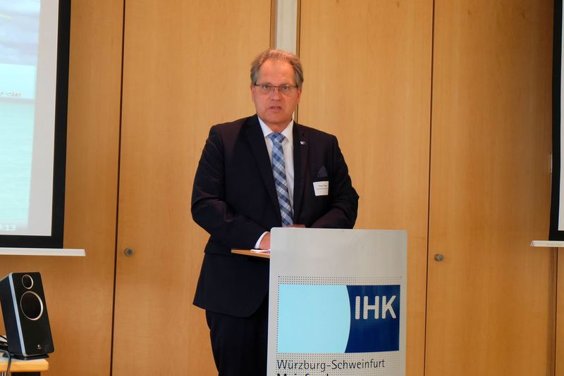 Oliver Freitag, Bereichsleiter Innovation und Umwelt der IHK Würzburg-Schweinfurt, ist überzeugt: 
