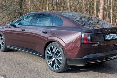 Volvo ES90: Flaggschiff-Limousine unter Strom (Bild: Mauritz – VCG)