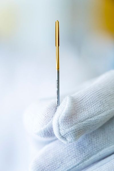 Feingliedrige Präzision aus Niederstetten: Ob Schneiden, Formen oder Fräsen – die Werkzeuge von BASS sind so konstruiert, dass sie selbst in schwer zerspanbaren Werkstoffen verlässlich Maßhaltigkeit und Standzeit garantieren. (Bild: BASS GmbH)