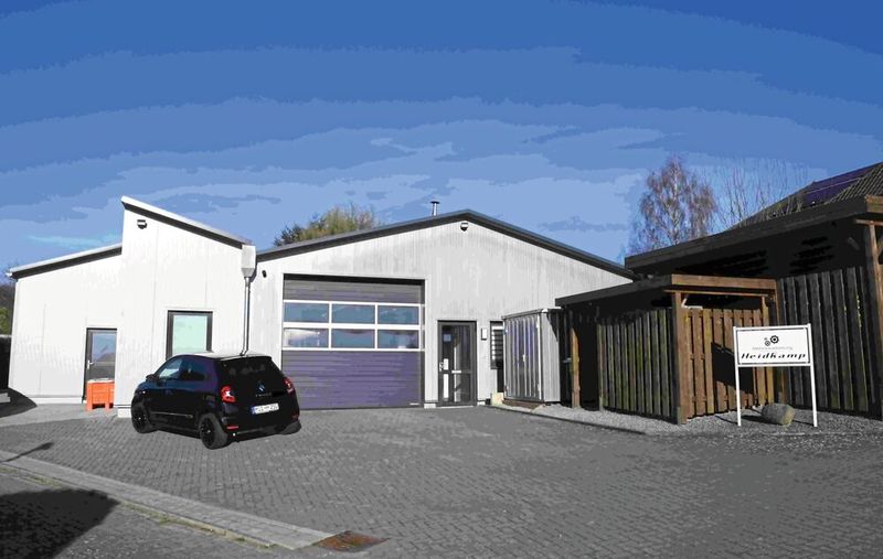 Der Betrieb im eigenen Garten: Heidkamp Metallbearbeitung weiß um die Wichtigkeit perspektivischer Investitionen – und tätigt sie mutig.  (Bild: Gressel)