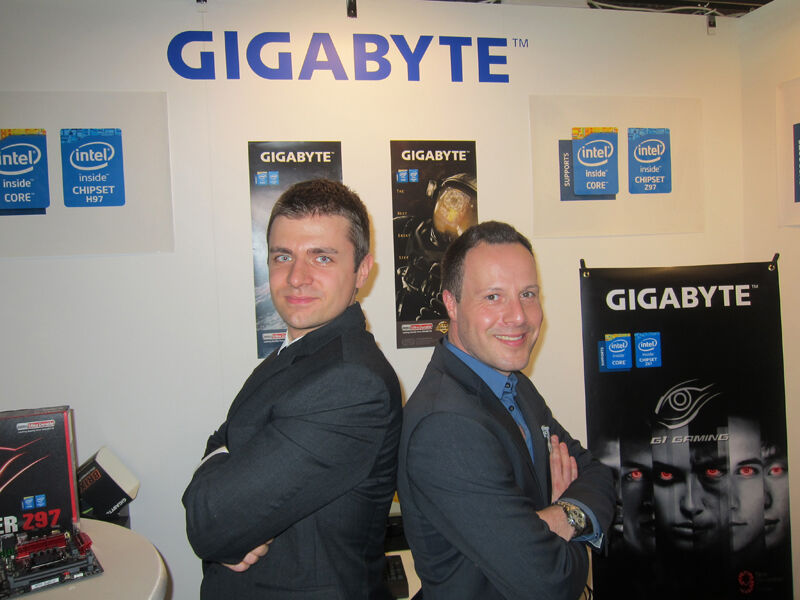 Cool sind nicht nur deren Produkte (l.) David Livingston und Christian Marre, Gigabyte                                (Bild: Vogel IT-Medien GmbH)