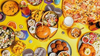 Hochverarbeitete Lebensmittel locken mit Bequemlichkeit und Geschmack, enthalten jedoch oft viel Zucker, Fett, Salz und Zusatzstoffe – mit möglichen Folgen für die Gesundheit. (Symbolbild)  (Bild: frei lizenziert/Adrian Infernus)