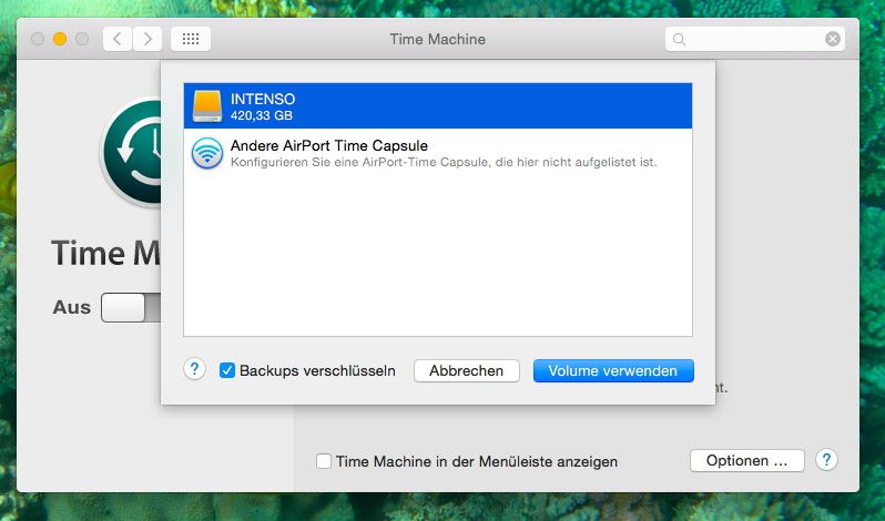 Durch Auswahl von „Backups verschlüsseln“ schützt Time Machine die gesicherten Daten vor den Folgen eines Diebstahls, da Dritte sie nicht auf anderen Geräten lesen können. Die Option lässt sich beim Auswählen des Sicherungsortes definieren. (Bild: Thomas Joos)