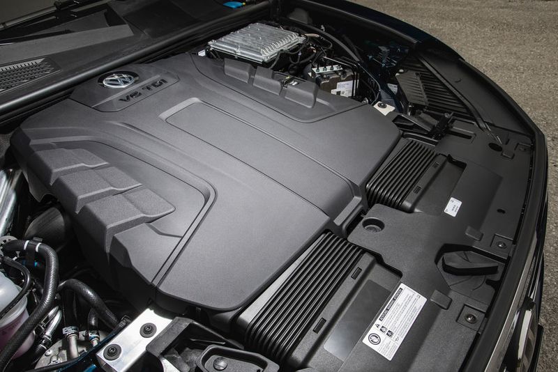 Zum Start haben die Kunden die Wahl zwischen zwei Dreiliter-V6-Diesel-Motoren mit 170 kW/231 PS oder 210 kW/286 PS. (VW)